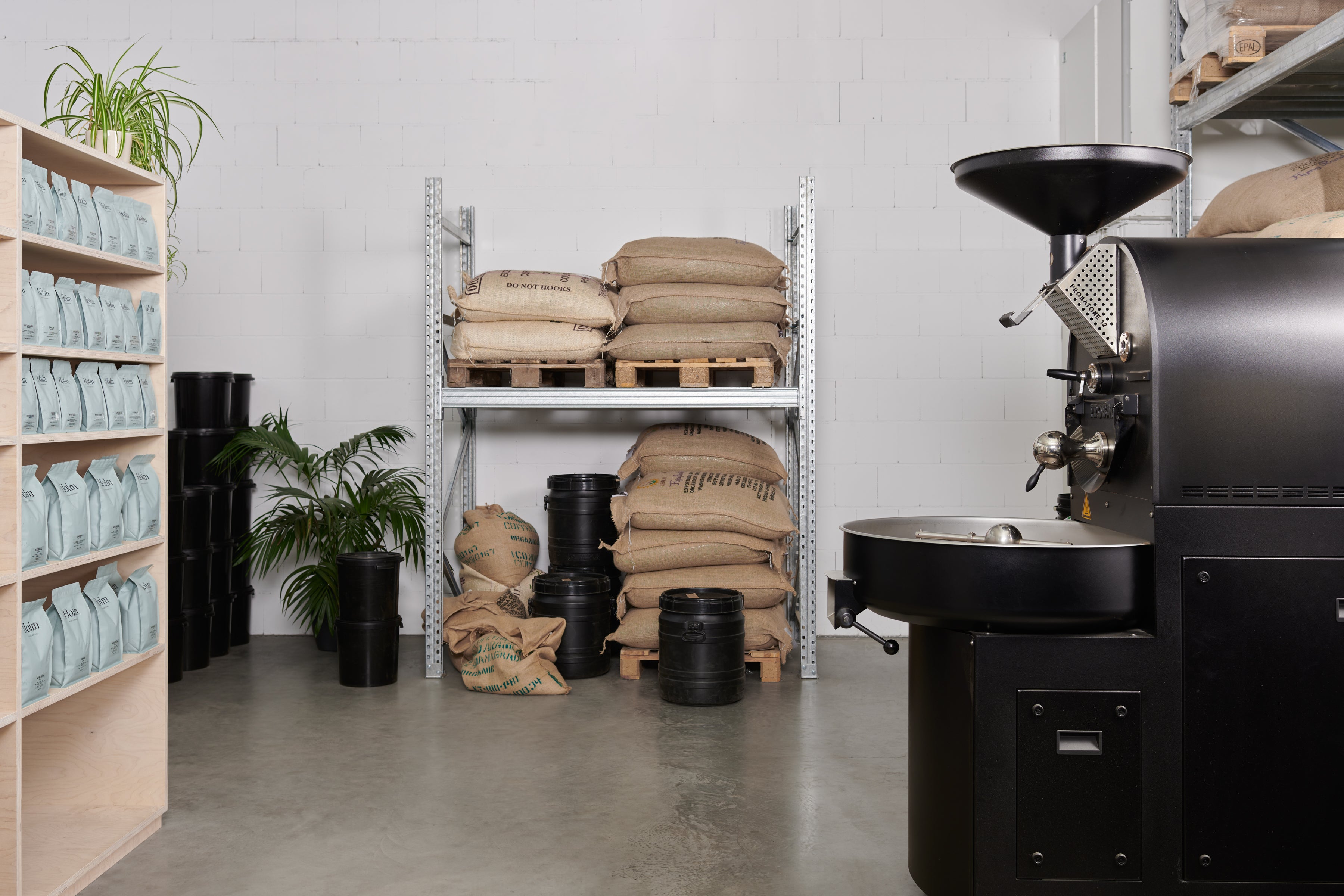 Die Rösterei in Frechen: Röstkaffee, Rohkaffee, Probat P12 II Röster